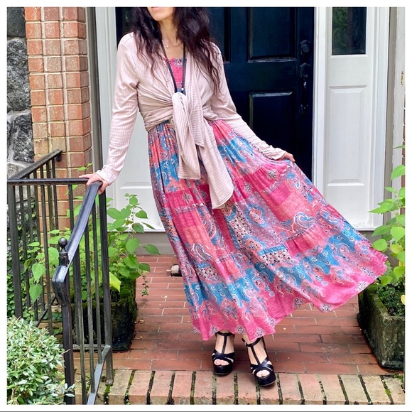 ShopEvelynne Dresses & Skirts - BOHO CHIC GORGEOUS PRINT MAXI DRESS